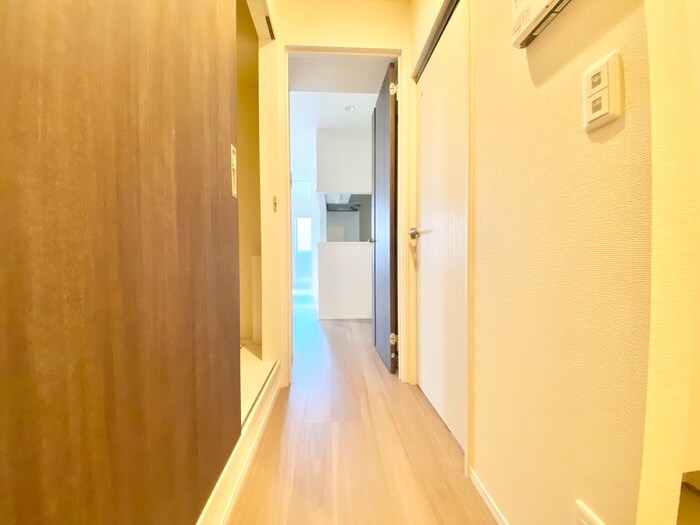 物件内観写真17　(廊下)