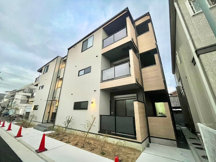 物件外観写真2　(外観写真)