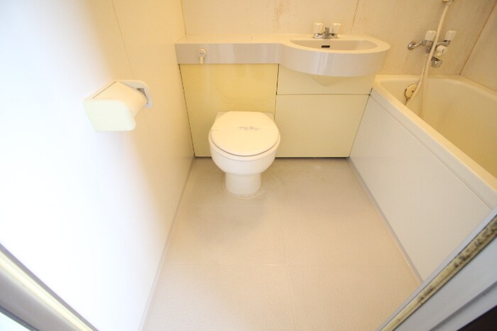 物件内観写真14　(トイレ)