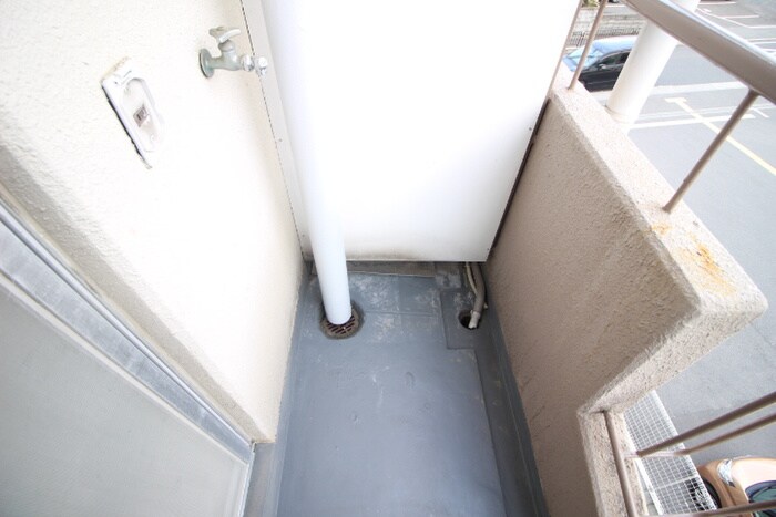 物件内観写真15　(洗濯機置場)