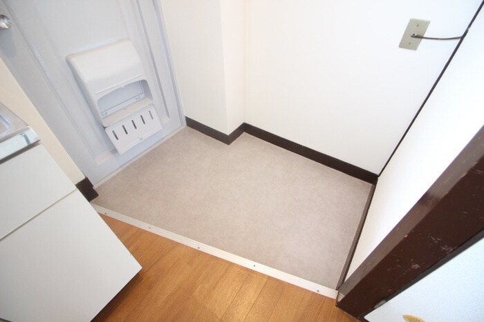 物件内観写真18　(玄関)