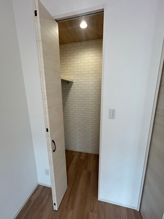 物件内観写真11　(収納)