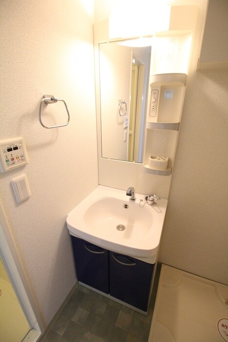 物件内観写真9　(洗面)