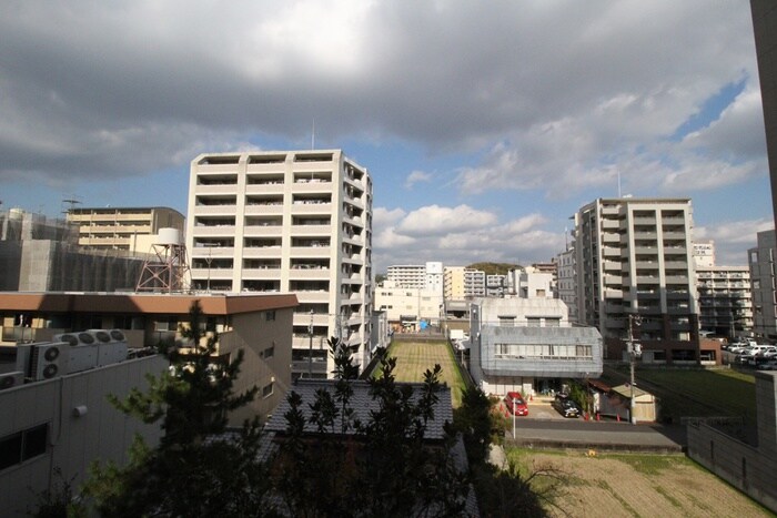 物件内観写真19　(室内からの展望)