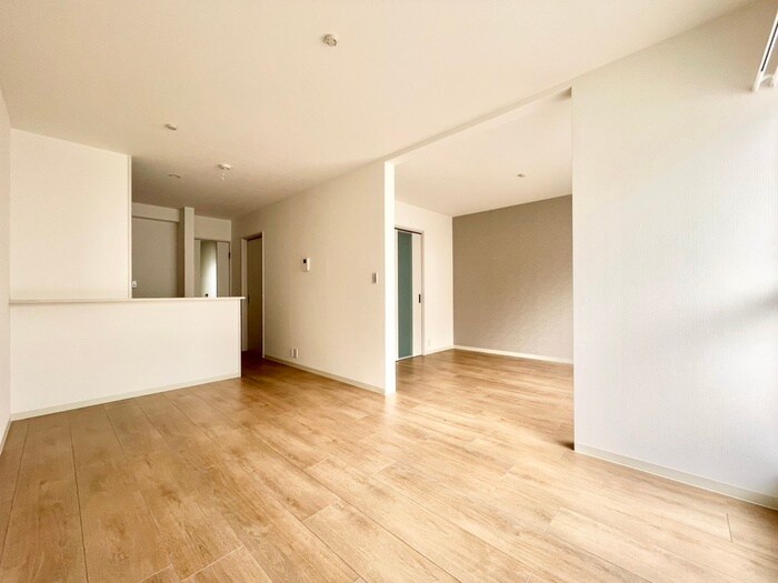 物件内観写真3　(居室)