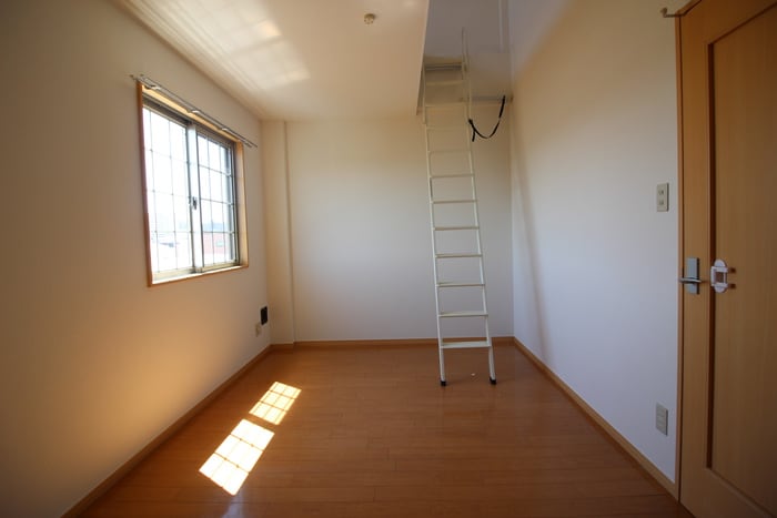 物件内観写真9　(居室)