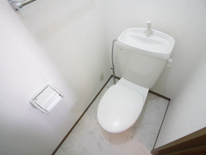 物件内観写真14　(トイレ)