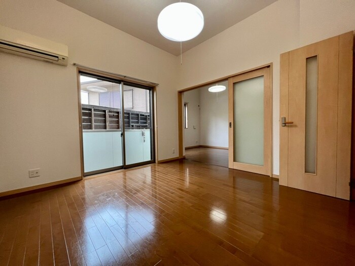 物件内観写真7　(居室)