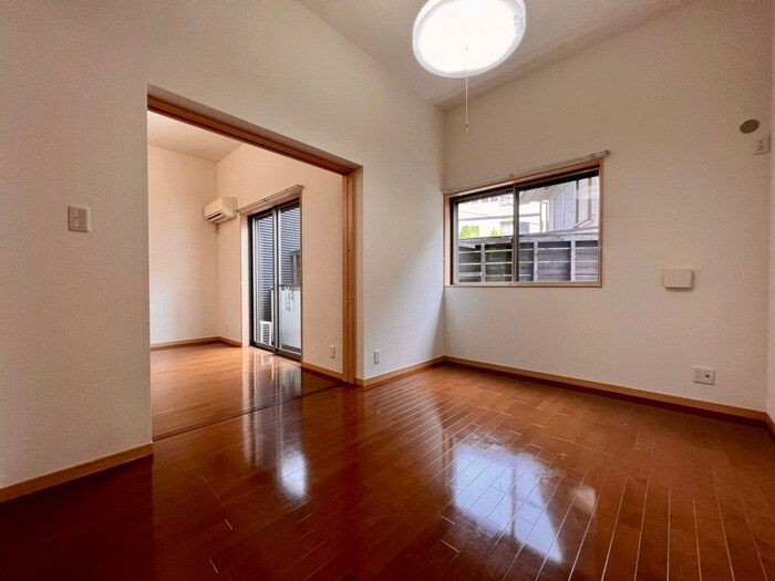 物件内観写真9　(居室)