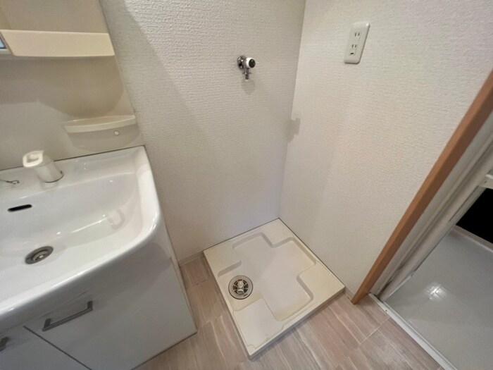 物件内観写真19　(洗濯機置場)