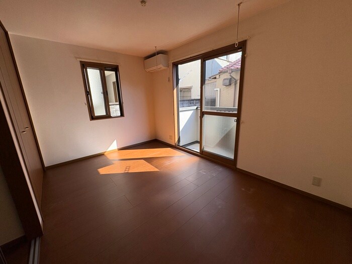 物件内観写真8　(居室)