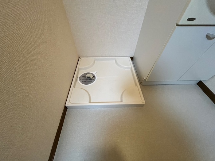 物件内観写真13　(洗濯機置場)