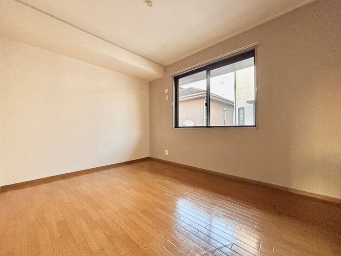 物件内観写真18　(居室)