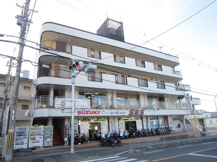 物件外観写真1　(外観写真)