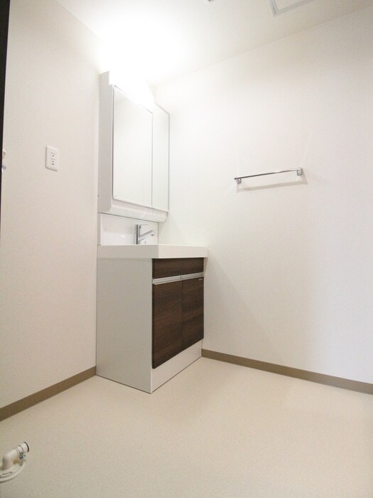 物件内観写真12　(洗面)