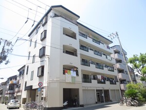 グレートハイツ３号館外観写真