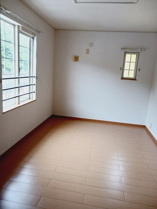 物件内観写真19　(居室)