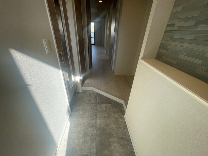 物件内観写真15　(玄関)