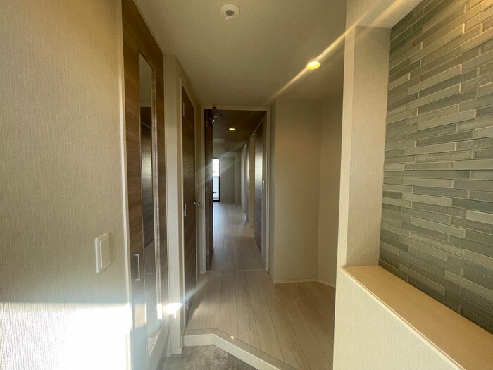 物件内観写真16　(廊下)