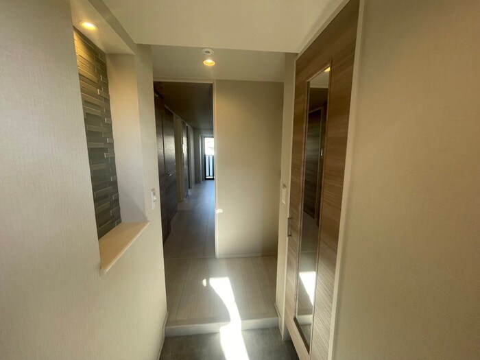 物件内観写真16　(廊下)