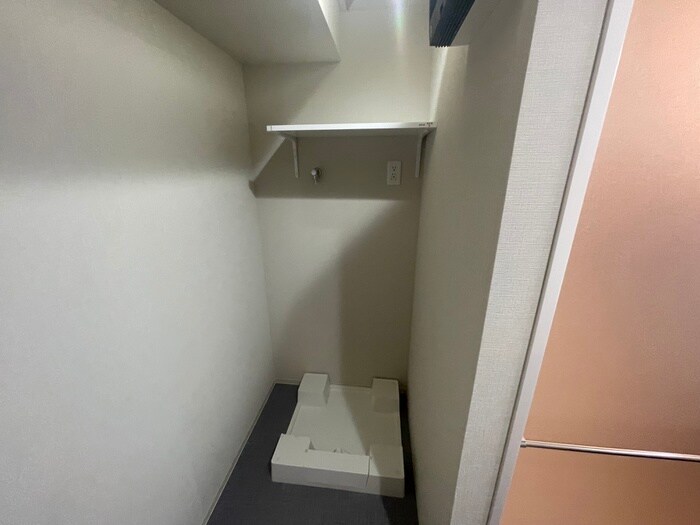 物件内観写真20　(洗濯機置場)