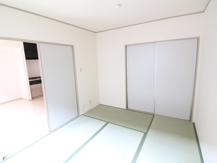 物件内観写真11　(居室)