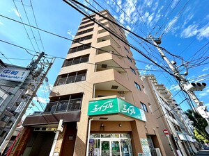 ラ・メゾヌ－ヴ外観写真