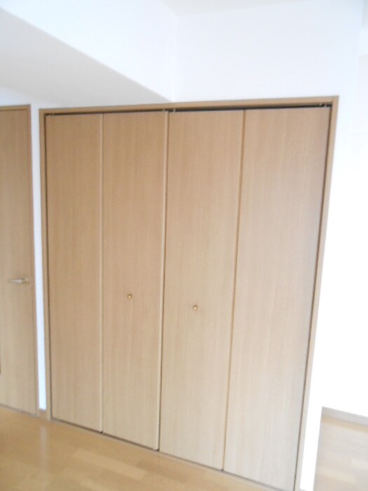 物件内観写真10　(収納)