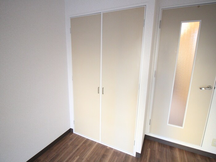 物件内観写真13　(収納)