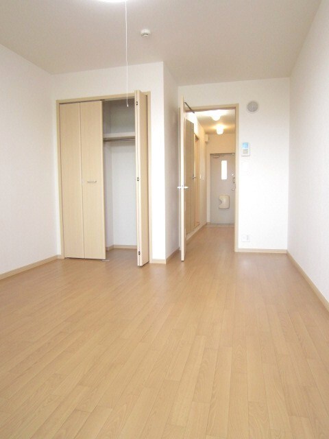 物件内観写真6　(収納)