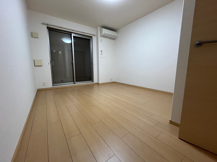 物件内観写真12　(居室)