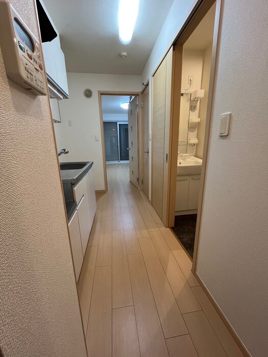 物件内観写真18　(廊下)