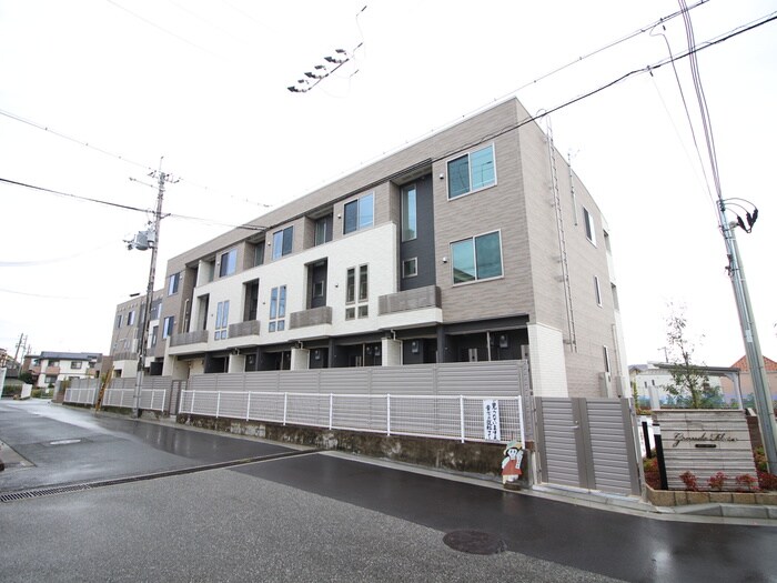 物件外観写真2　(外観写真)