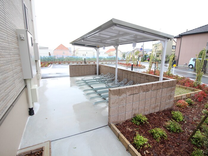 物件外観写真5　(駐輪場)