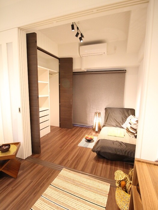 物件内観写真13　(居室)