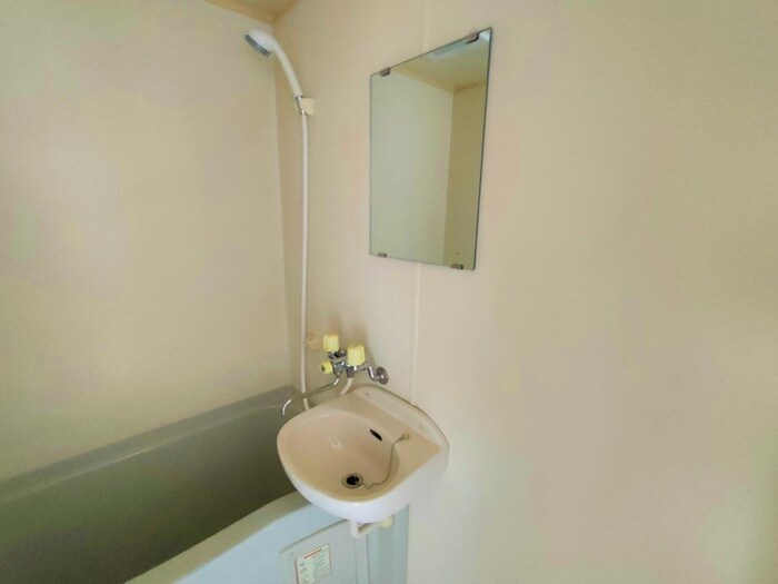 物件内観写真12　(洗面)