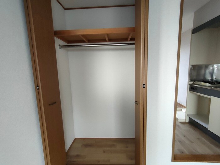 物件内観写真16　(収納)