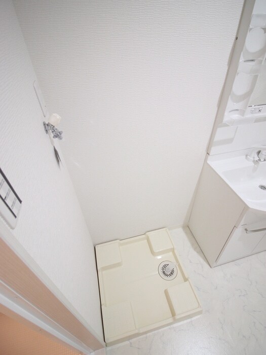 物件内観写真15　(洗濯機置場)