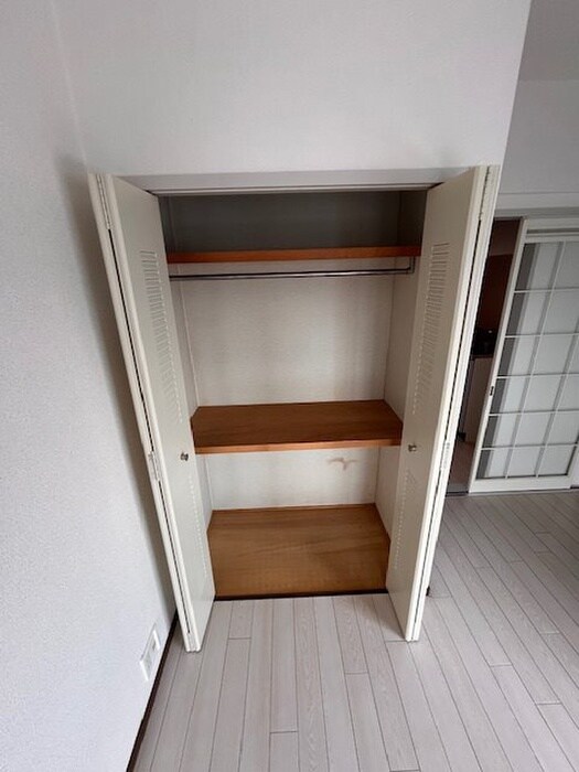 物件内観写真15　(収納)