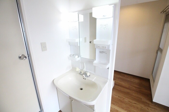 物件内観写真11　(洗面)