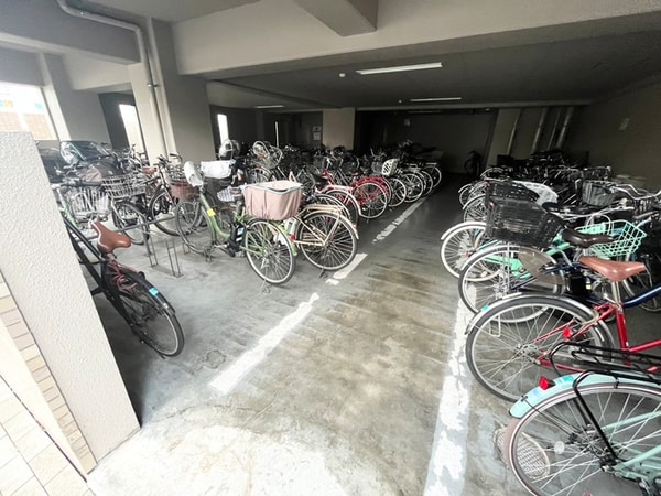 駐輪場
