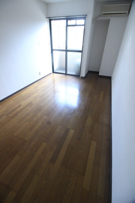 物件内観写真5　(居室)