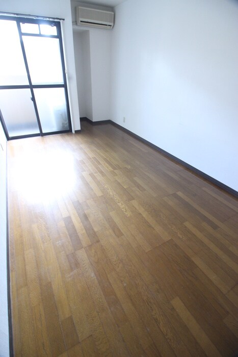 物件内観写真6　(居室)