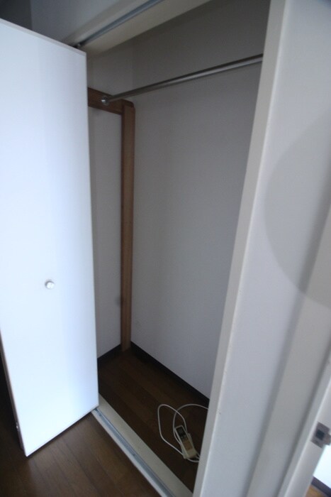 物件内観写真8　(収納)