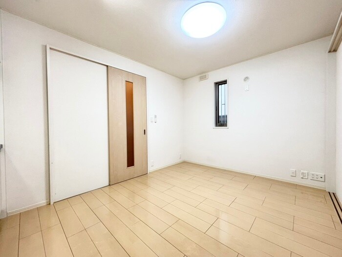 物件内観写真7　(居室)