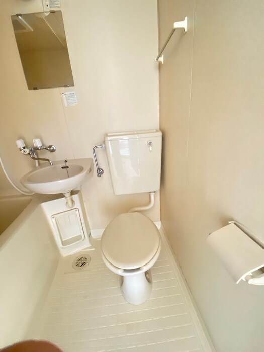 物件内観写真11　(トイレ)