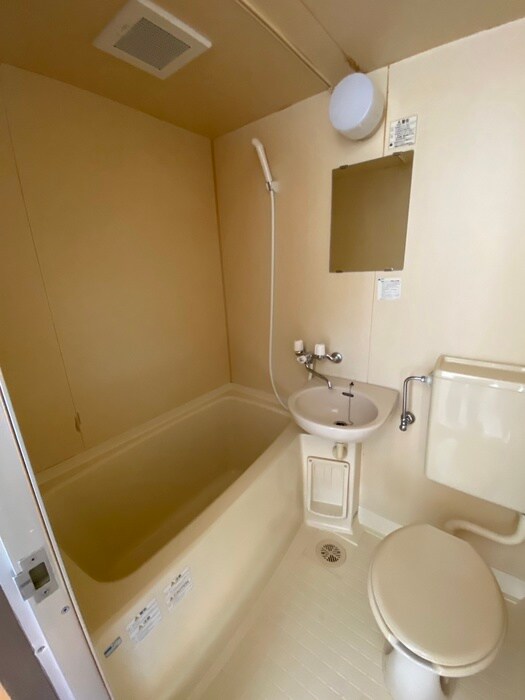 物件内観写真13　(バス／シャワールーム等)