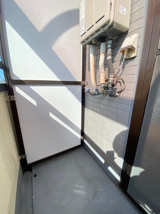 物件内観写真15　(洗濯機置場)