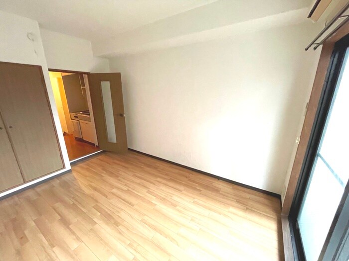 物件内観写真8　(居室)