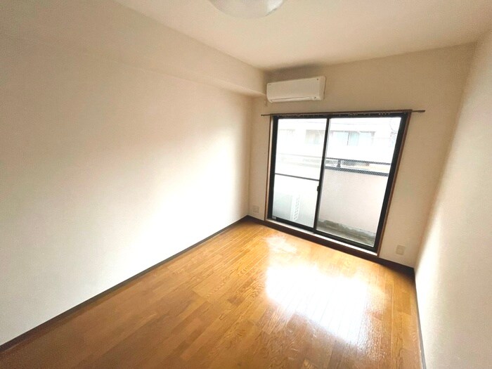 物件内観写真10　(居室)